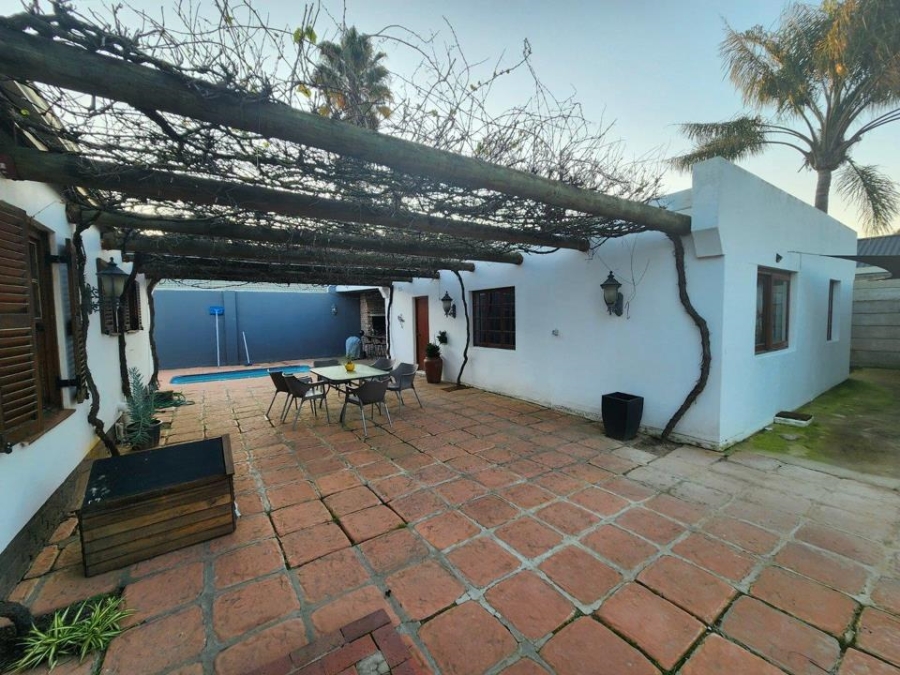 3 Bedroom Property for Sale in Panorama Western Cape